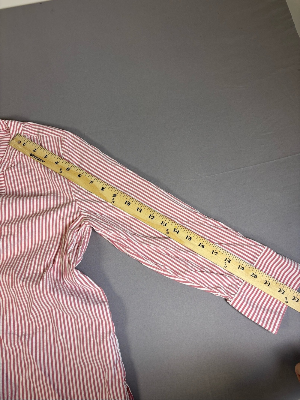 Stunning Vineyard Vines Pink and White Striped Top Pink Savannah Popover Size XS - Picture 6 of 11